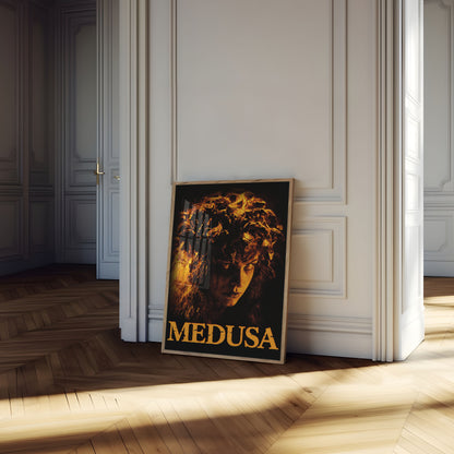 Plakát s mytologickým portrétem Medúzy