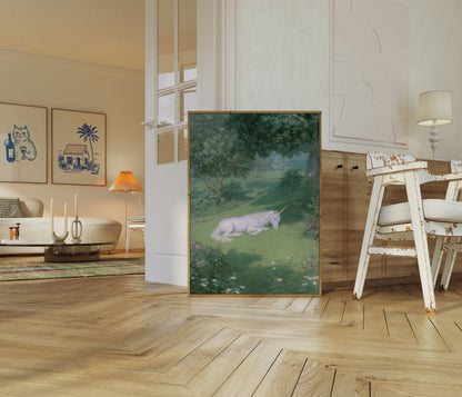 Unicorno in riposo nella Foresta Incantata Poster
