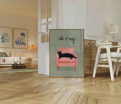 Pôster de Gato Relaxado em Cadeira Rosa